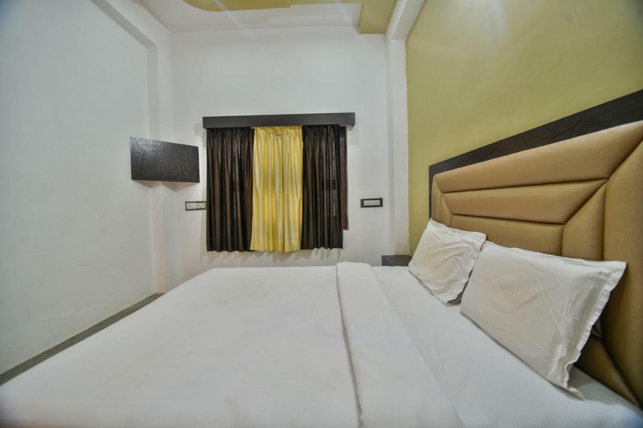 Hotel Vinayaka Nāthdwāra エクステリア 写真
