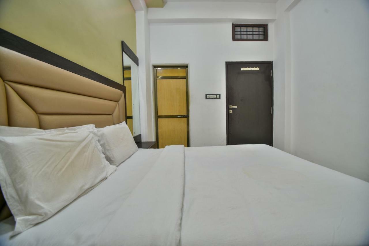 Hotel Vinayaka Nāthdwāra エクステリア 写真